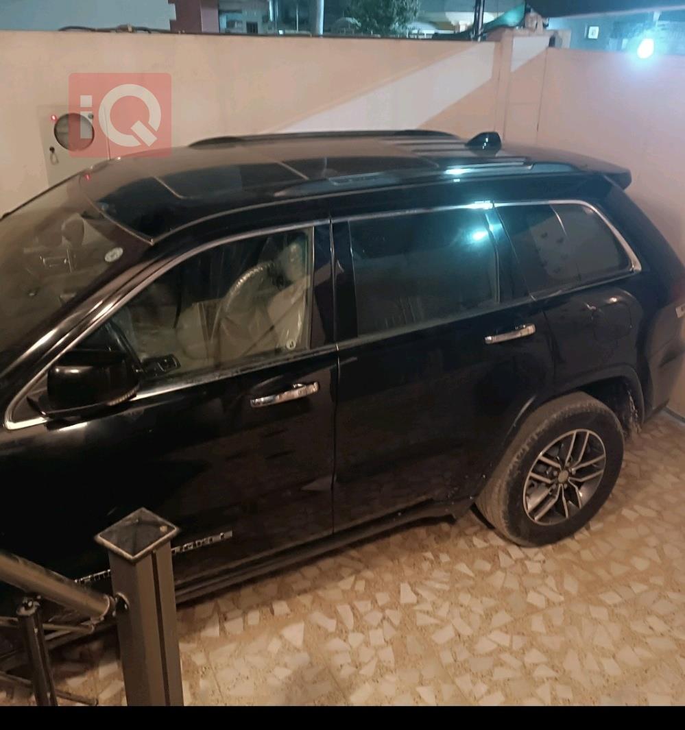 جيب جراند شيروكي